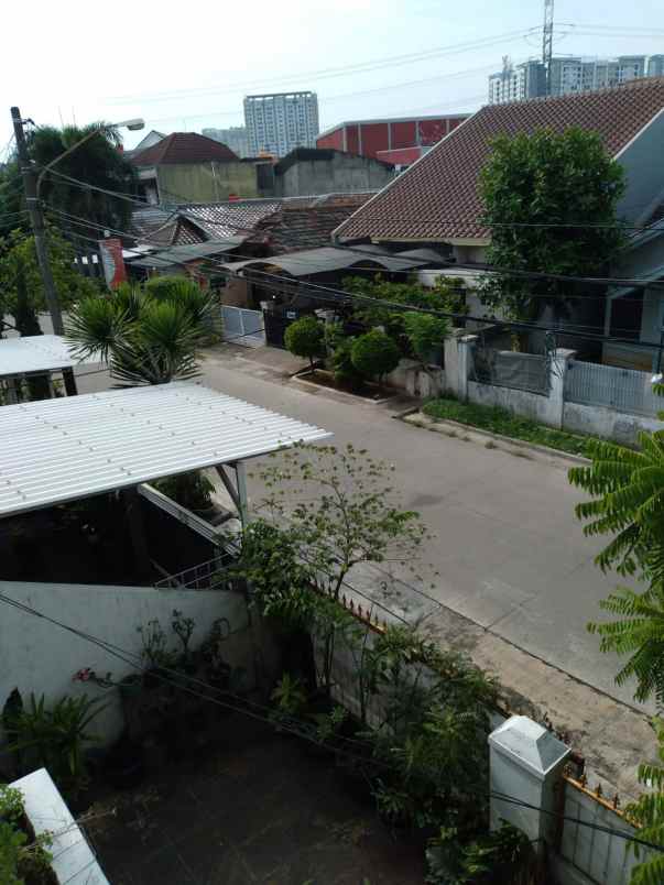dijual rumah kelapa dua kelapa dua