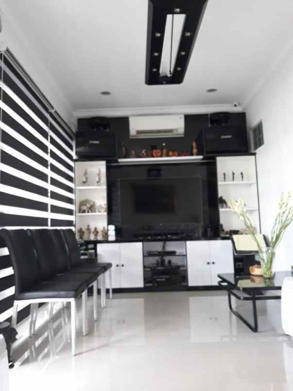 dijual rumah kelapa gading