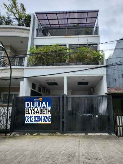dijual rumah kelapa gading