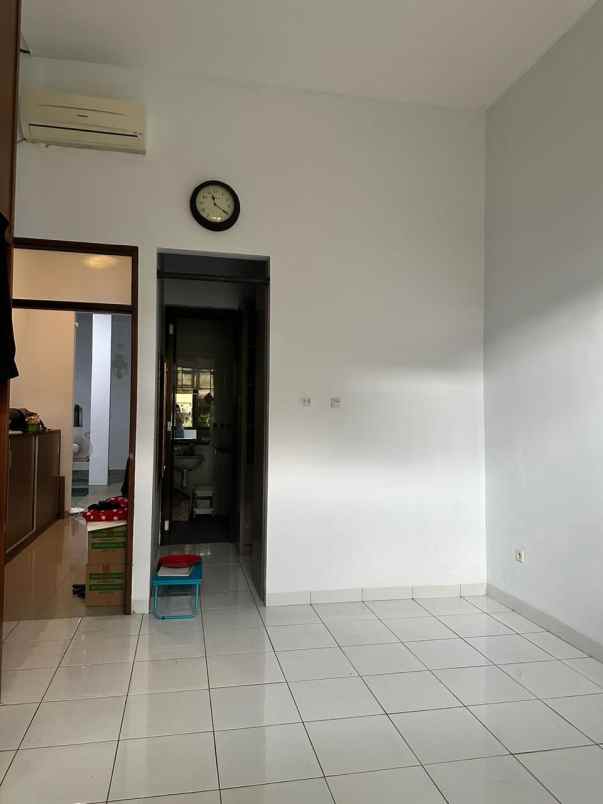 dijual rumah kelapa gading