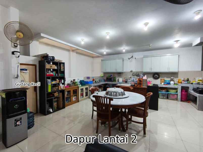 dijual rumah kelapa gading
