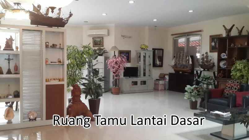 dijual rumah kelapa gading