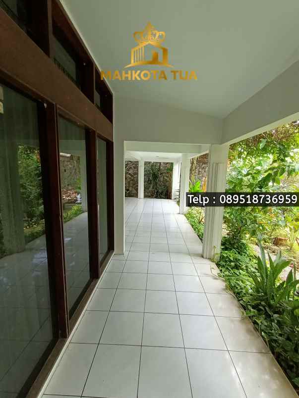 dijual rumah kemang