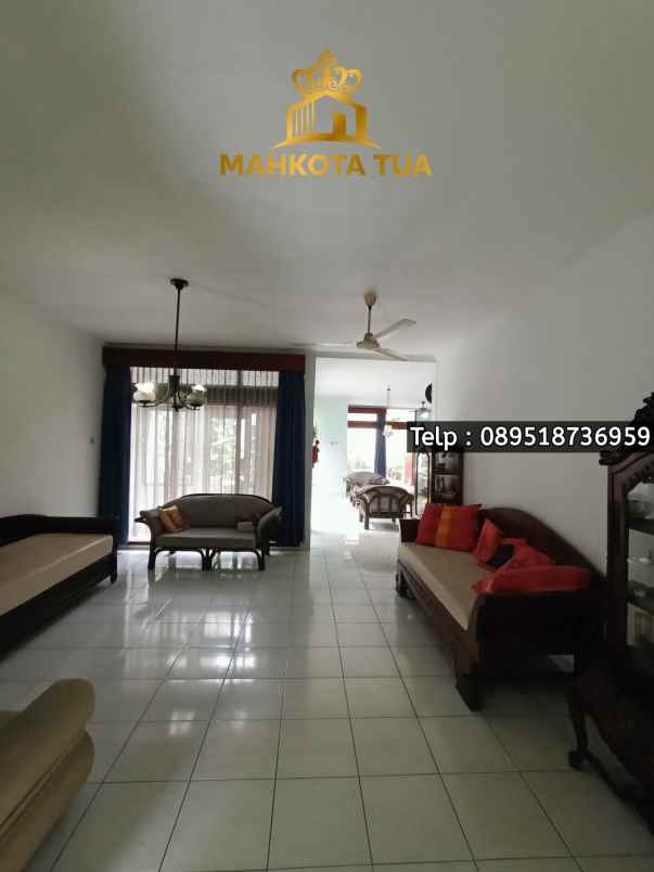 dijual rumah kemang