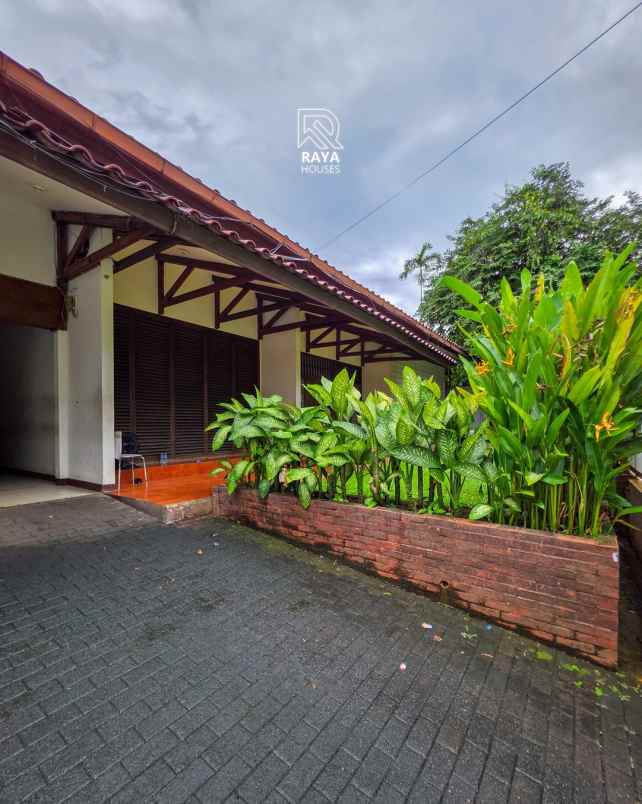 dijual rumah kemang