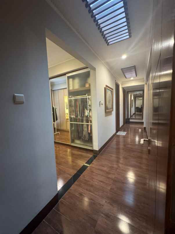 dijual rumah kemang