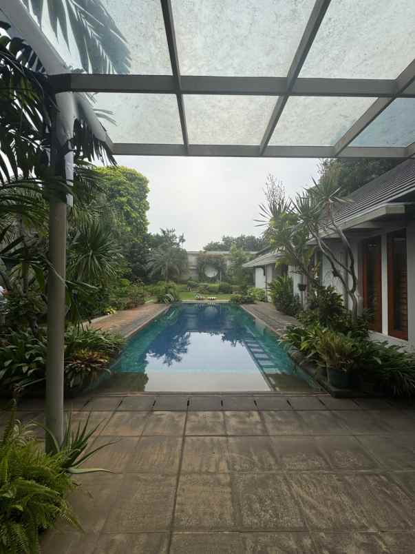 dijual rumah kemang