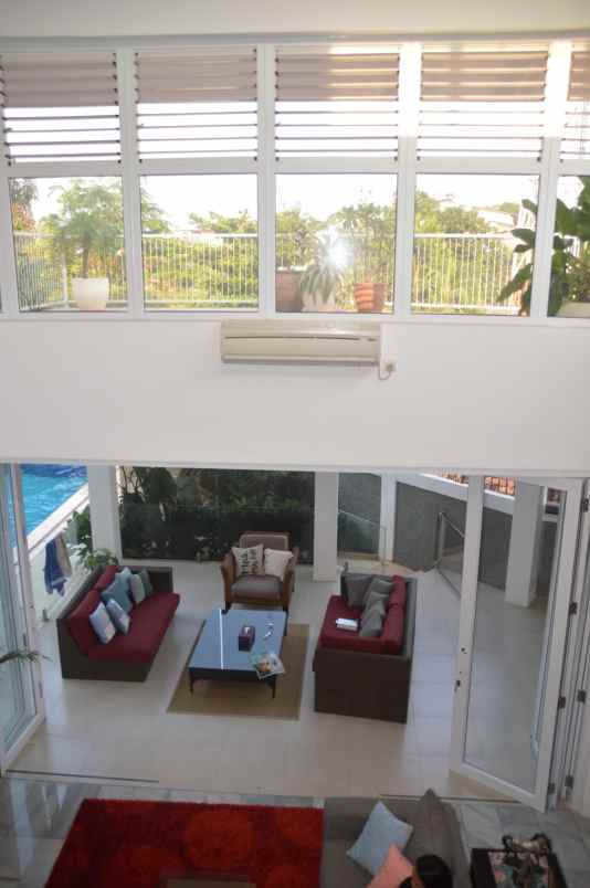 dijual rumah kemang timur kel bangka