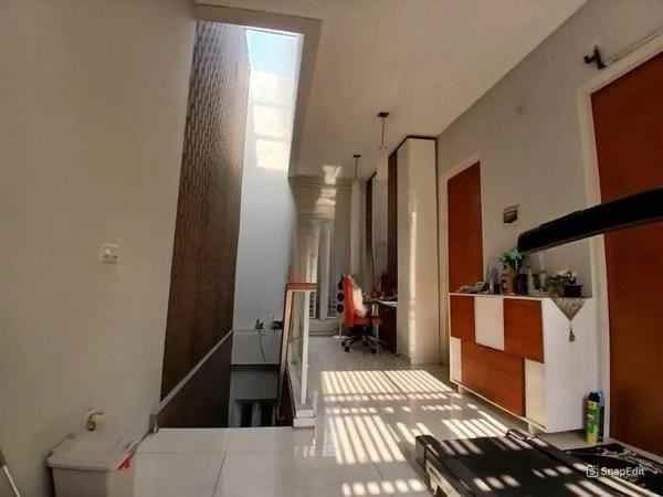 dijual rumah klampis