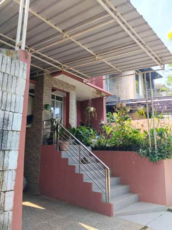 dijual rumah kolonel masturi