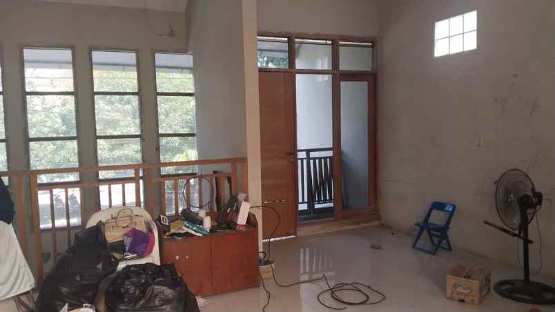 dijual rumah komp bumi asri kiaracondong