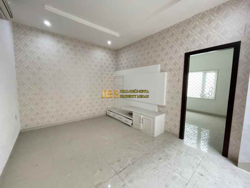 dijual rumah komplek cemara asri jalan