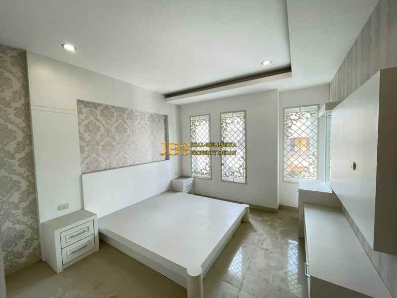 dijual rumah komplek cemara asri jalan