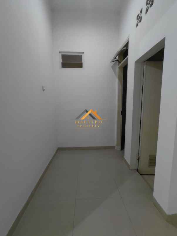 dijual rumah komplek citra garden
