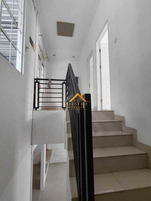 dijual rumah komplek citra garden