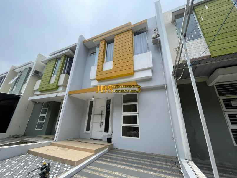 dijual rumah komplek citraland gama