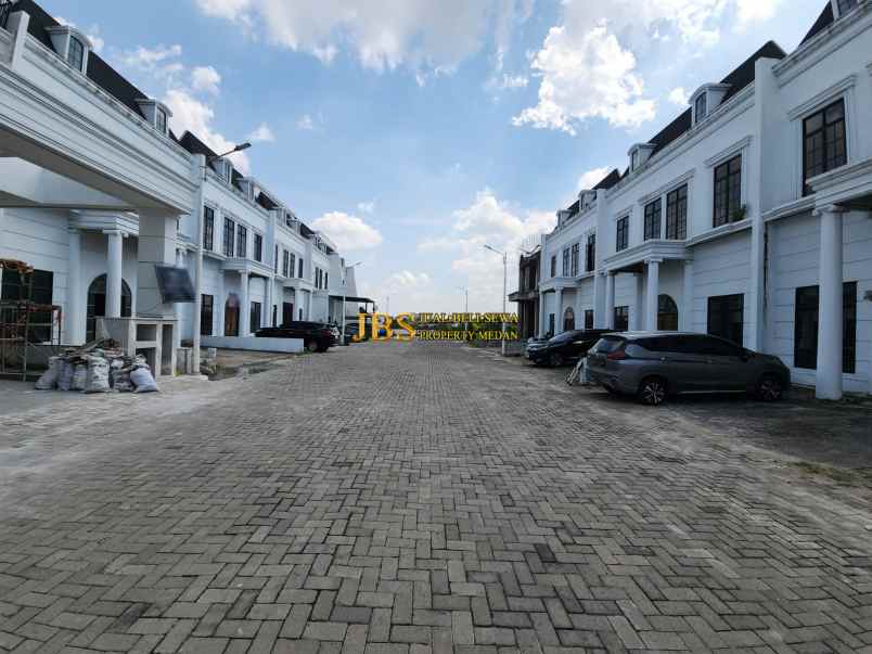 dijual rumah komplek cityview estate
