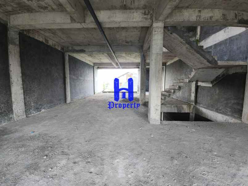 dijual rumah komplek cityview estate