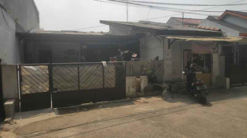 dijual rumah komplek departemen agama