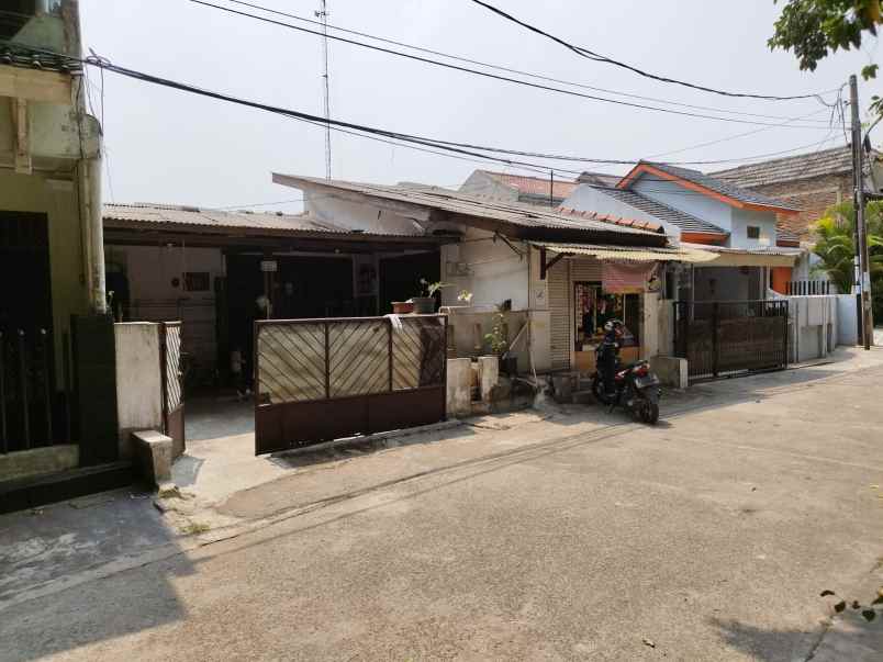 dijual rumah komplek departemen agama