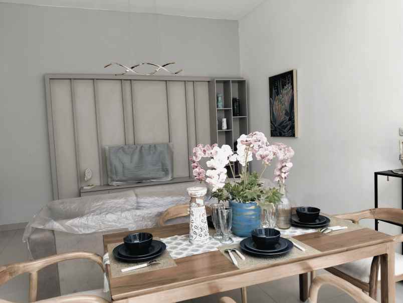 dijual rumah komplek derwati mas