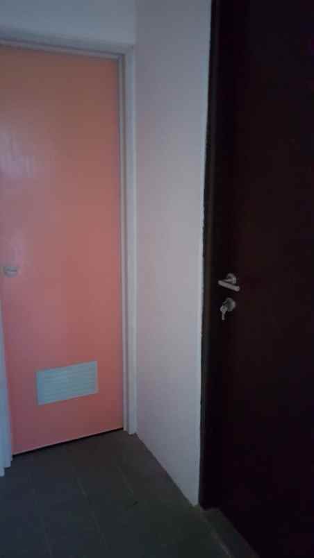 dijual rumah komplek malaka country