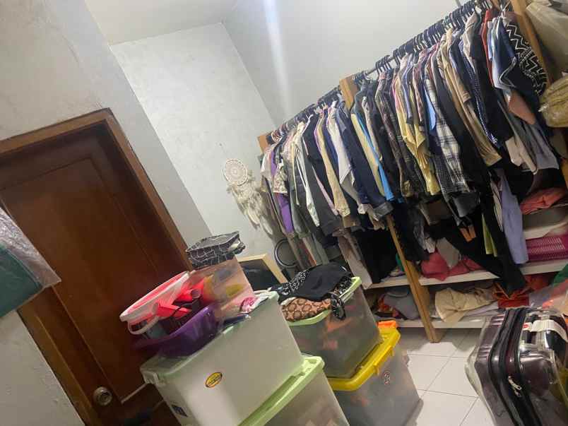 dijual rumah komplek mitra dago