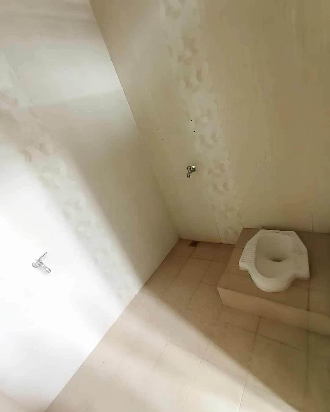 dijual rumah komplek perumahan