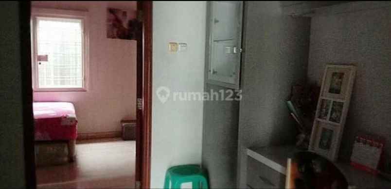 dijual rumah komplek perumahan cluster