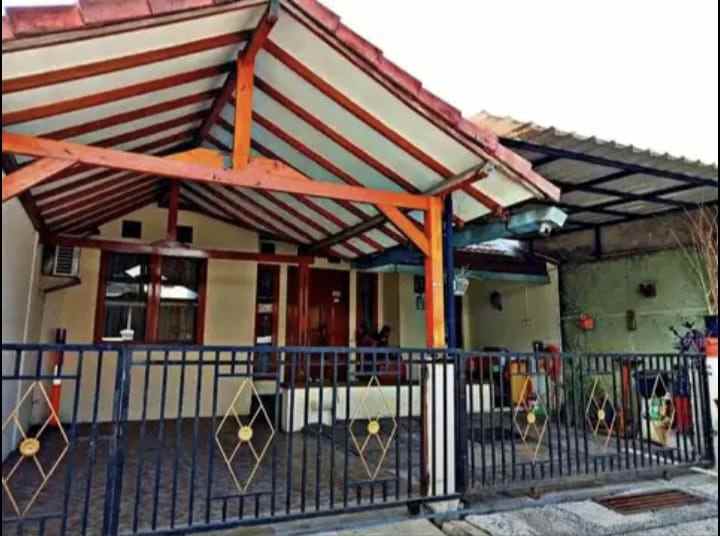 dijual rumah komplek taman harapan baru