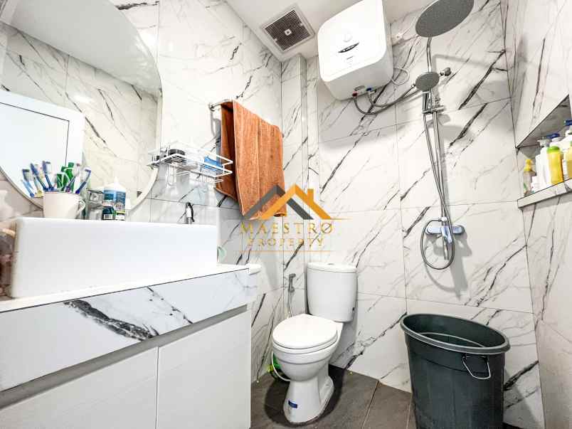 dijual rumah komplek w villas jalan