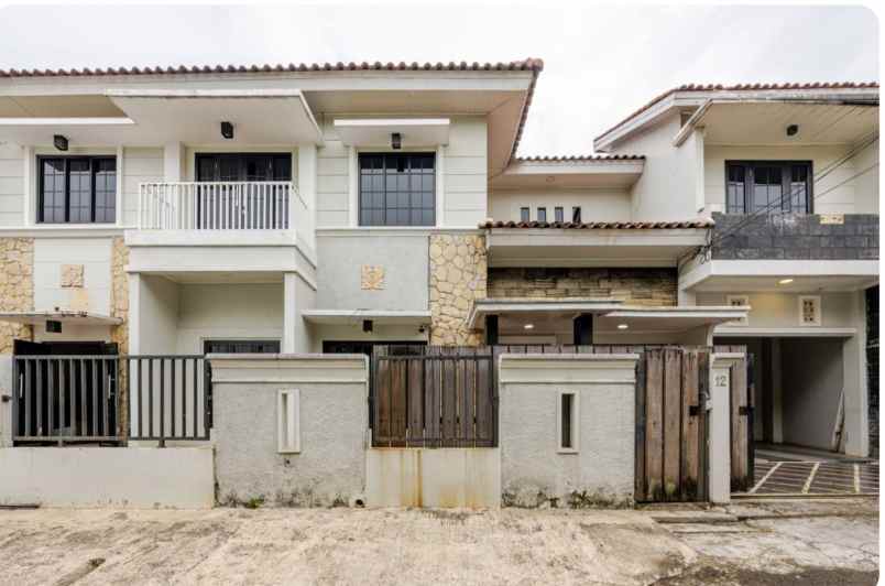 dijual rumah legoso pisangan ciputat