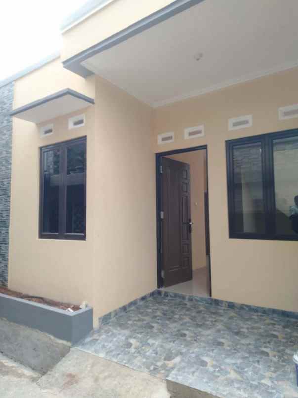 dijual rumah lenteng agung