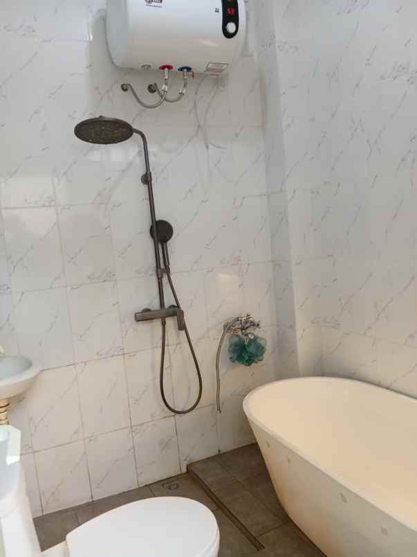 dijual rumah leuwigajah