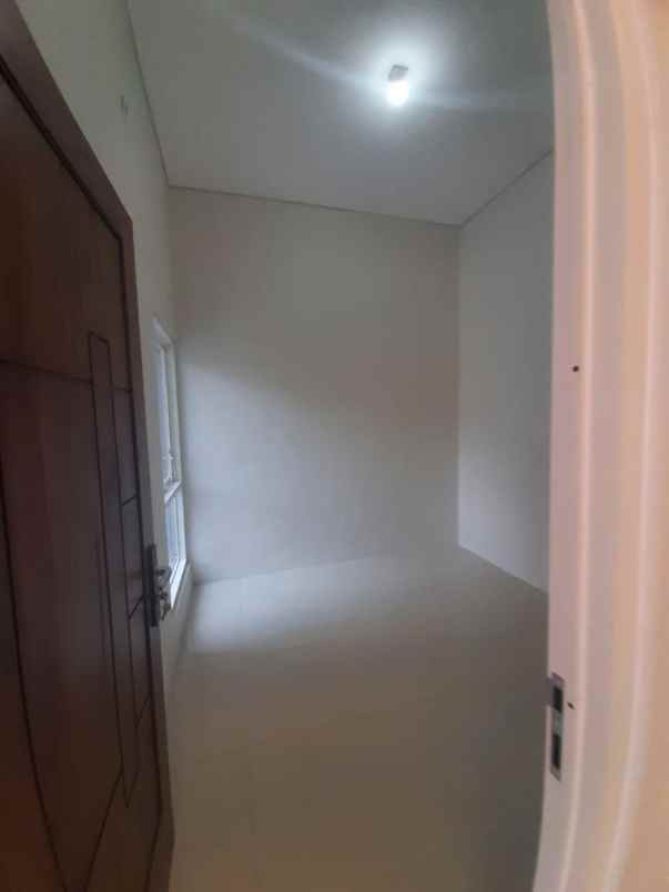 dijual rumah lokasi pandanwangi sulfat kota malang