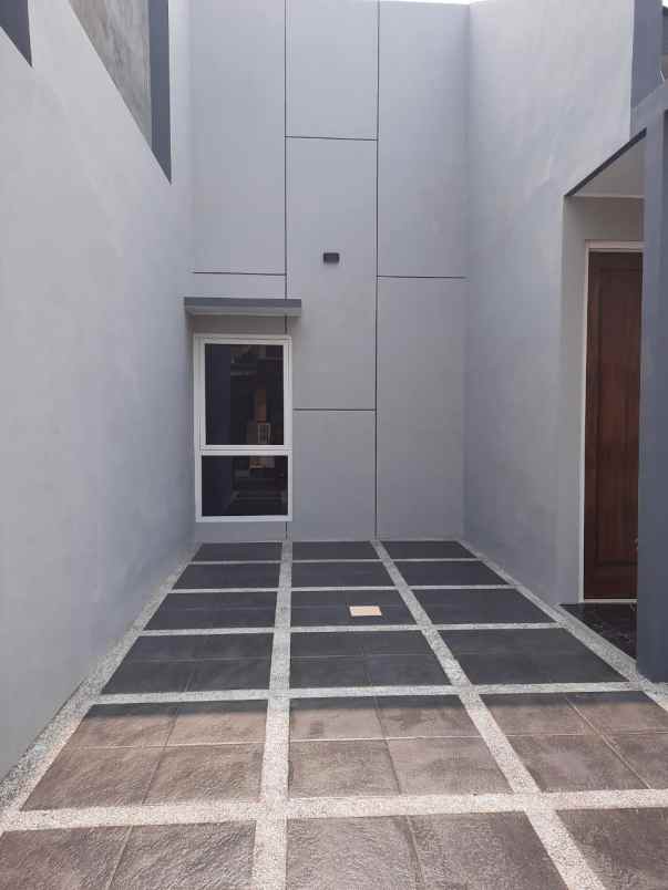 dijual rumah lokasi pandanwangi sulfat kota malang