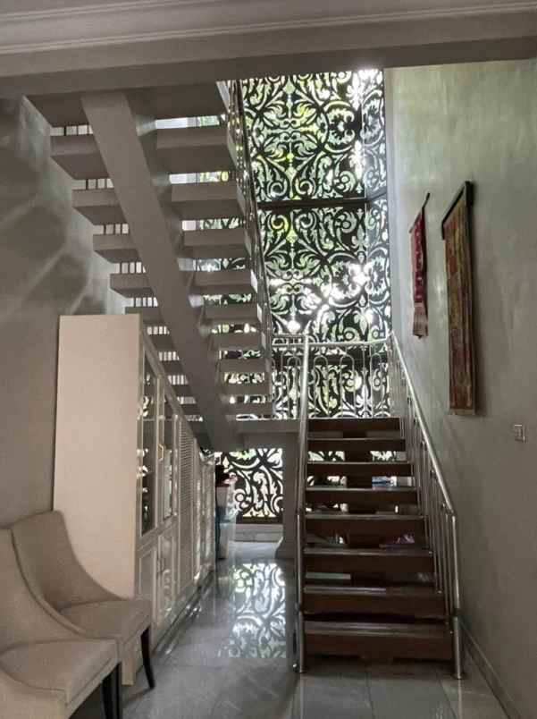 dijual rumah lokasi pejaten barat 2 jakarta selatan