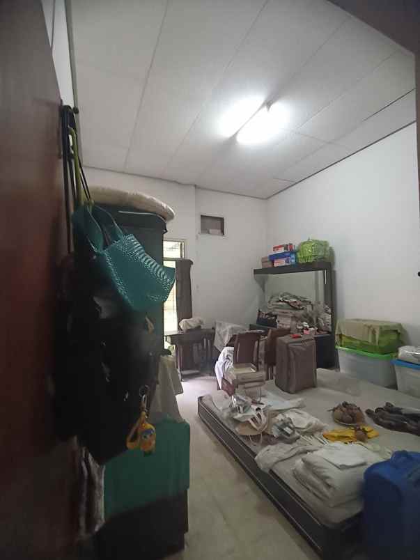 dijual rumah manyar kertoadi