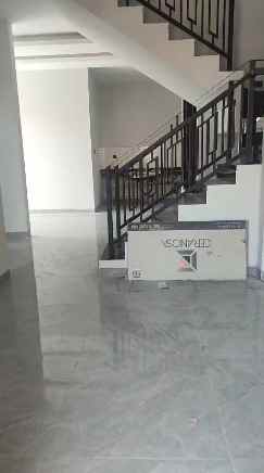 dijual rumah manyar tirtoyoso