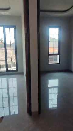 dijual rumah manyar tirtoyoso