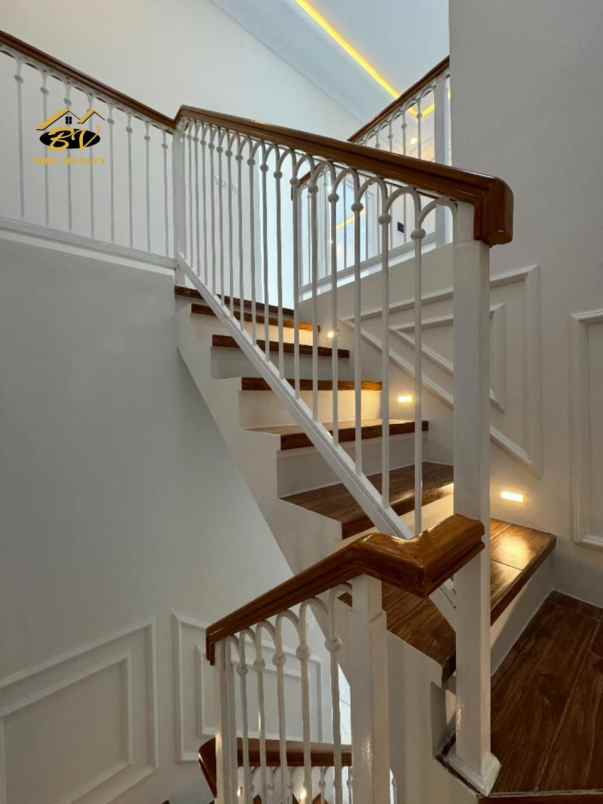 dijual rumah mbv 217