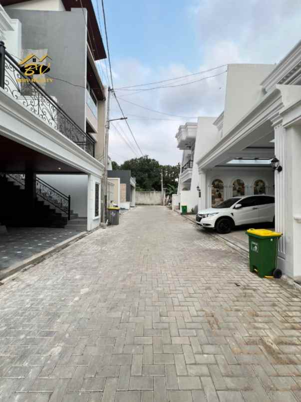 dijual rumah mbv 252