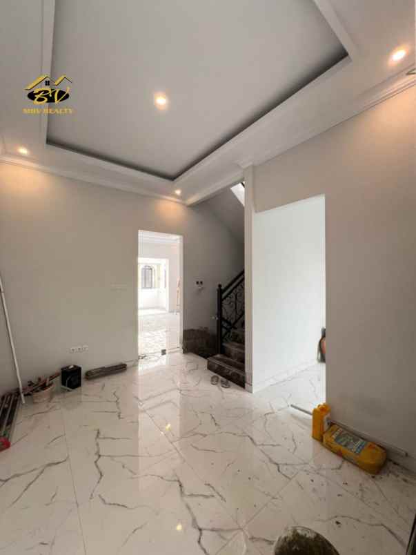 dijual rumah mbv 252