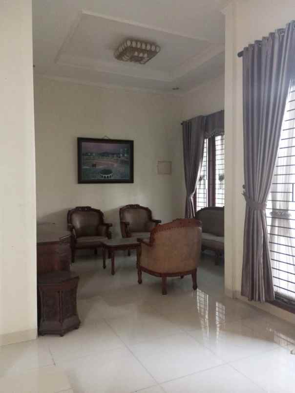 dijual rumah metland menteng cakung