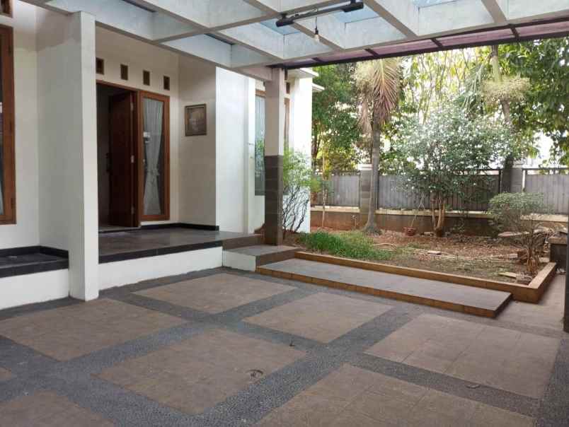 dijual rumah metland menteng cakung