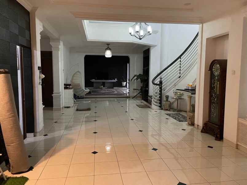 dijual rumah mewah di perumahan taman yasmin bogor