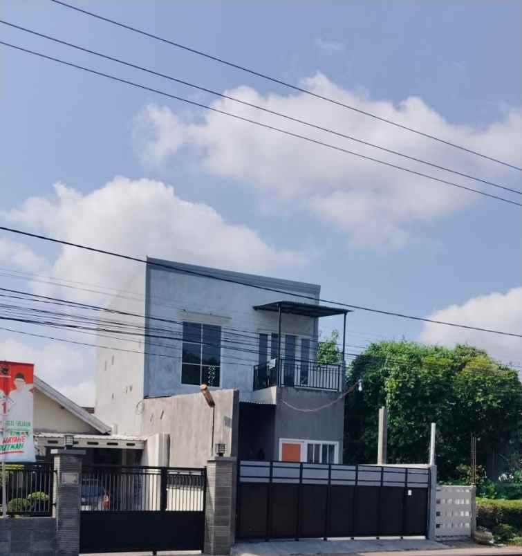dijual rumah moderen dekat mall lipoo plazza jember