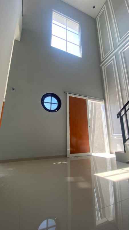 dijual rumah moderen dekat mall lipoo plazza jember