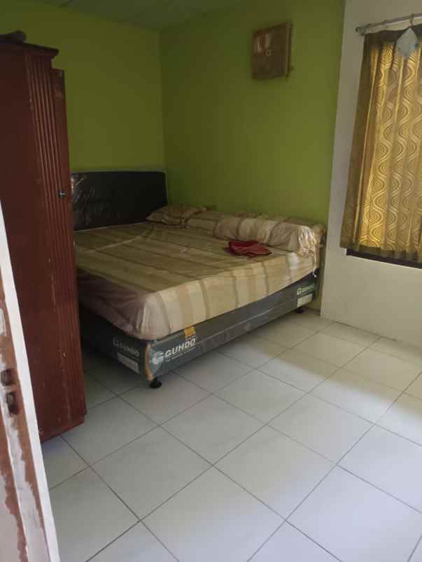 dijual rumah mulyosari