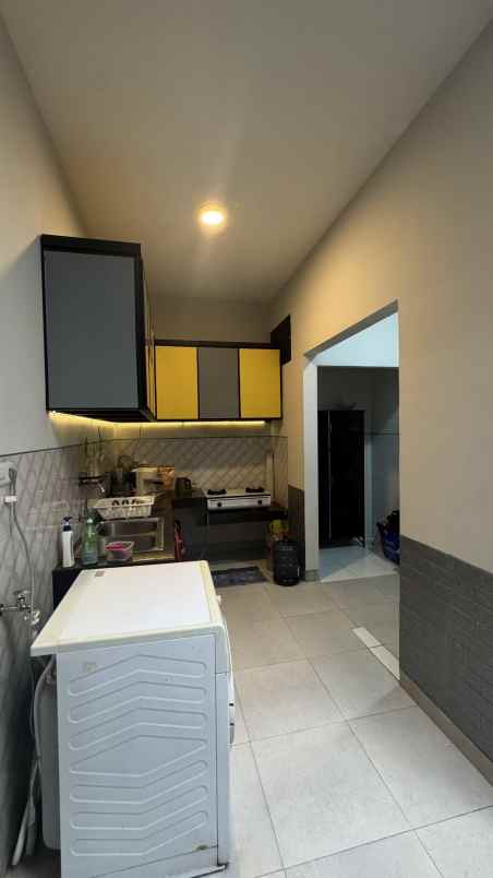 dijual rumah mulyosari